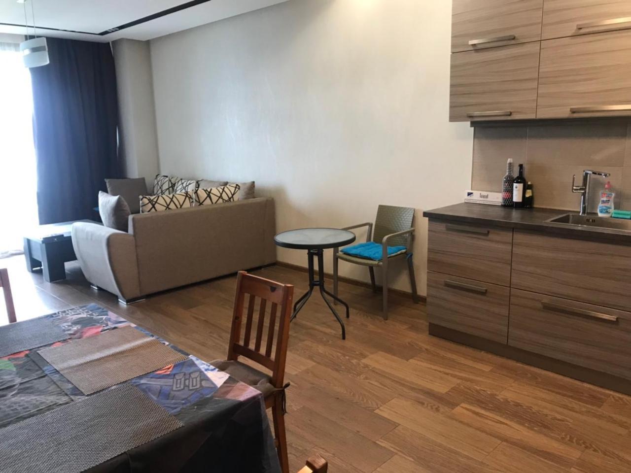Premium Apartment In Porta Batumi Tower Exteriör bild