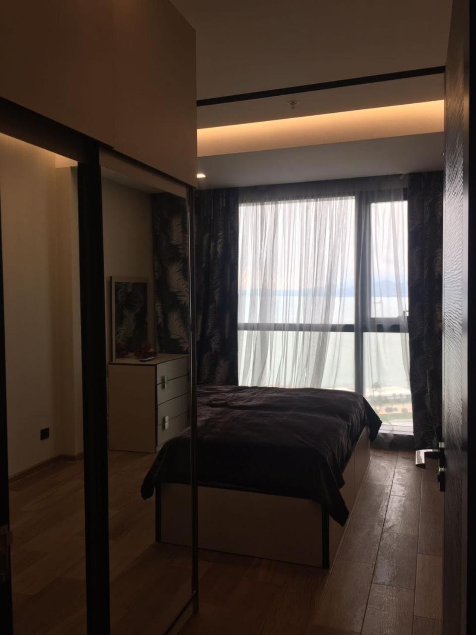 Premium Apartment In Porta Batumi Tower Exteriör bild