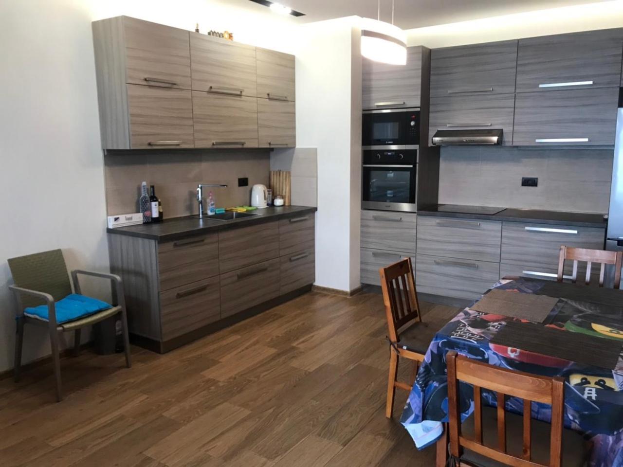 Premium Apartment In Porta Batumi Tower Exteriör bild
