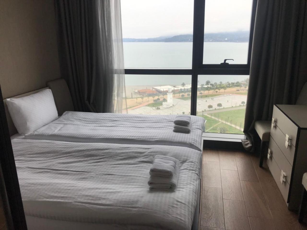 Premium Apartment In Porta Batumi Tower Exteriör bild
